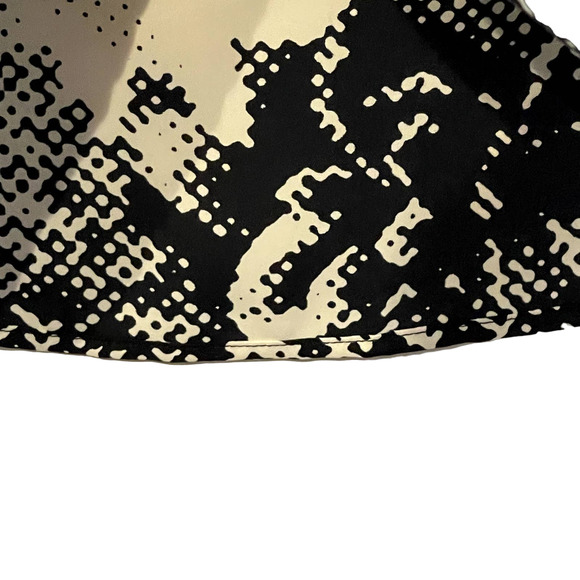 Talbots Petites Tank Top Size 2P Black White Pattern Polyester Womens - Picture 6 of 8